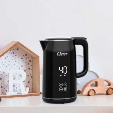 Hervidora Oster Digital 1,7L con control de temperatura