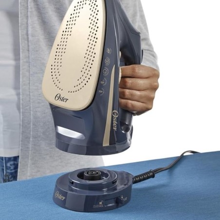 Plancha de vapor inalámbrica Oster® 2 en 1. El Mejor precio del País.