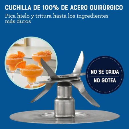 Licuadora Oster® programas automáticos con tecnología reversible, pantalla táctil y vaso BLend-N-Go