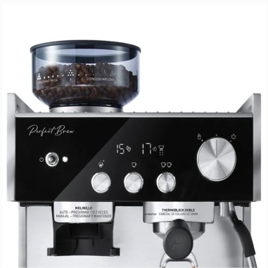 Cafetera Oster Espresso Perfect Brew Maxima