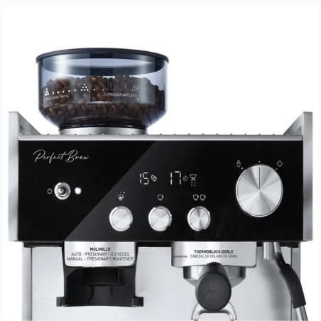 Cafetera Oster Espresso Perfect Brew Maxima