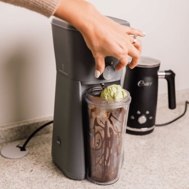 Cafetera Oster Iced Coffee 2 En 1 De 600ml