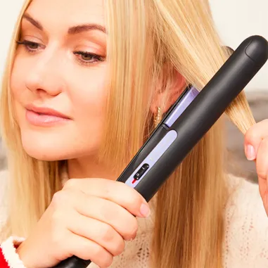 Combo Remington Style Essentials Planchita y Secador